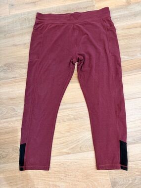 Cariloha Bamboo Pieced Athletic Cropped Leggings Burgundy XL Pockets